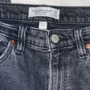 Abercrombie & Fitch Ultra High Rise Jeans